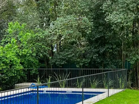 El Sausalito, Pilar. Almirante Guillermo Brown 2100