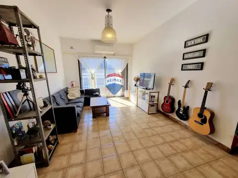 Depto Tipo Casa en Venta 26 años