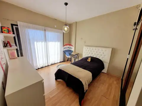 VENTA 4 AMBIENTES LOMAS DEL MIRADOR