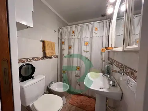 Depto Tipo Casa en Venta con 1 cocheras