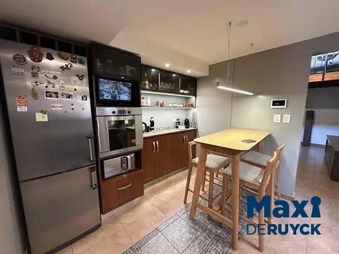 Casa 3 ambientes con 2 baños