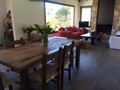 Casa en Venta de 4 dormitorios