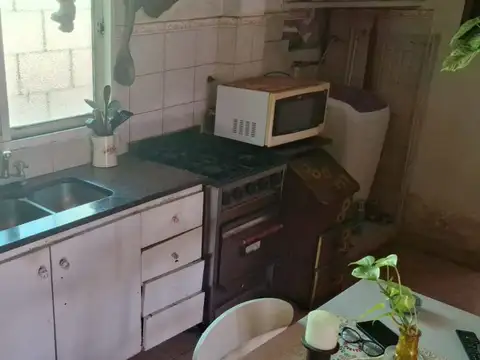 Depto Tipo Casa en Venta en Villa Sarmiento, USD 55.000