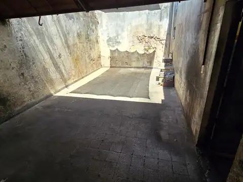 Irigoyen 900, Piso PB