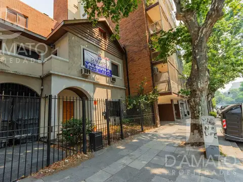 Casa 7 ambientes con 2 baños