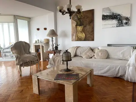 Departamento en Venta de 7 ambientes