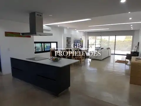 Casa en Alquiler de 2 dormitorios