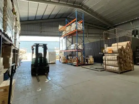 Autopista a Buenos Aires y Acc Cargill- Nave 1000m2