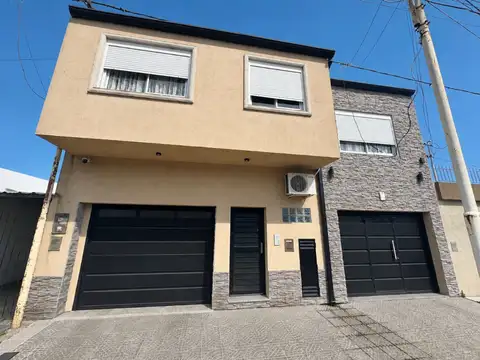 CASA EN VENTA EN PERGAMINO CON PILETA
