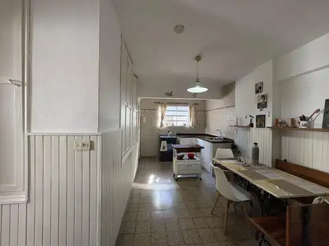 Departamento 6 ambientes con 1 baño