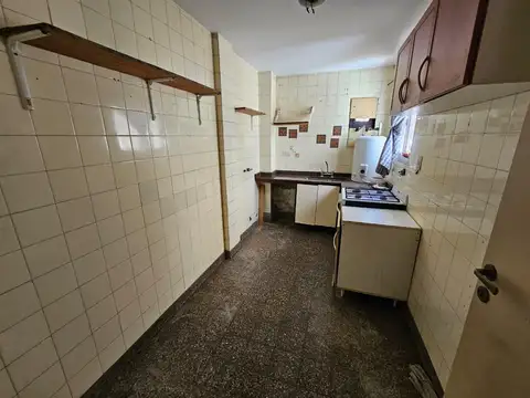 Av. Juan Bautista Alberdi al 700