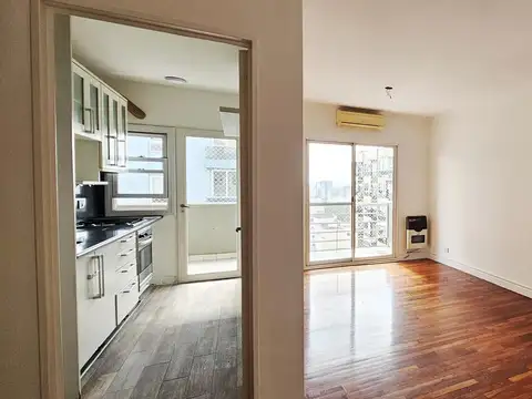 Departamento 3 ambientes con cochera y baulera en Av Maipu Florida -  Vicente López