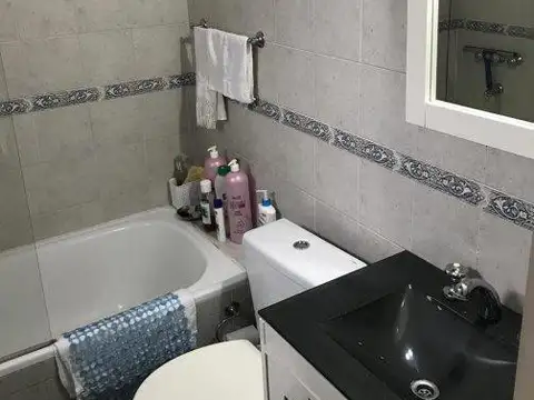 Casa en Venta en Adrogue, USD 90.000