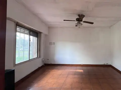 Depto Tipo Casa en Venta 41 años