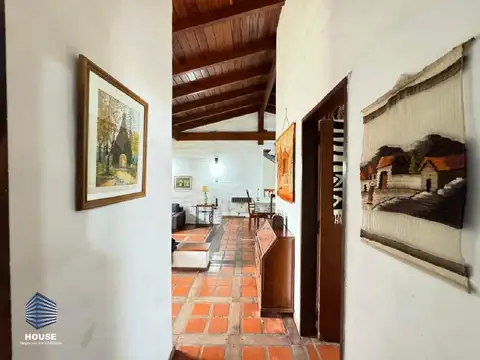 CASA AMPLIA DE 3 DORMITORIOS EN VENTA EN VILLA WARCALDE
