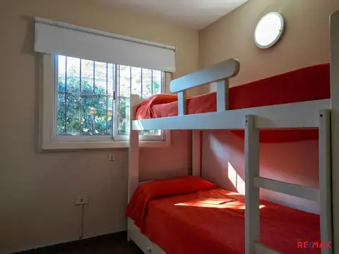 Depto Tipo Casa en Venta en Ostende, USD 268.000