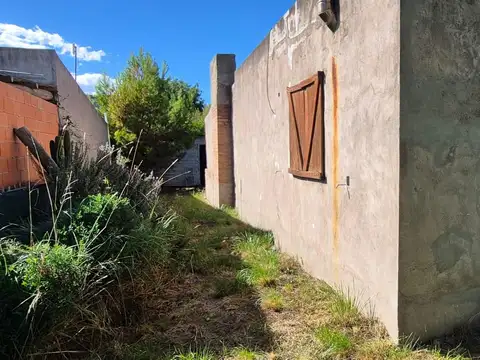 VENTA Terreno con quincho en Saldungaray