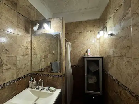 CASA EN VENTA 2 DORMITORIOS ZONA SUR A RECICLAR