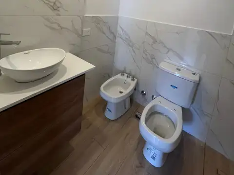 Depto Tipo Casa en Venta de 4 dormitorios