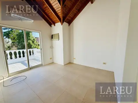 Casa 6 ambientes con 3 baños