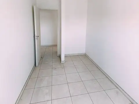 Departamento en Alquiler en Moron, $ 820.000