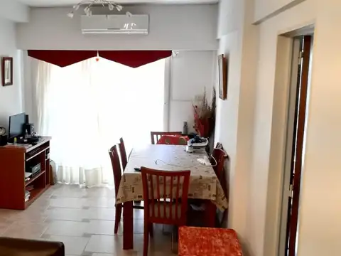 Departamento de 3 ambientes amplio con balcon y cochera