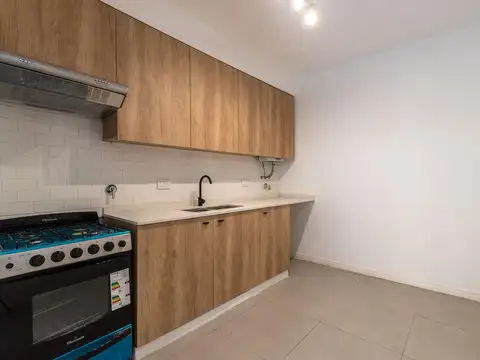 Depto Tipo Casa 4 ambientes con 2 baños