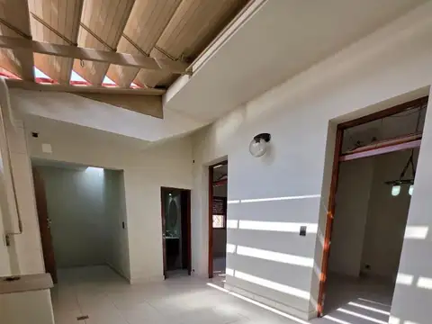 ALQUILER PH 3 AMBIENTES CON PATIO Y QUINCHO