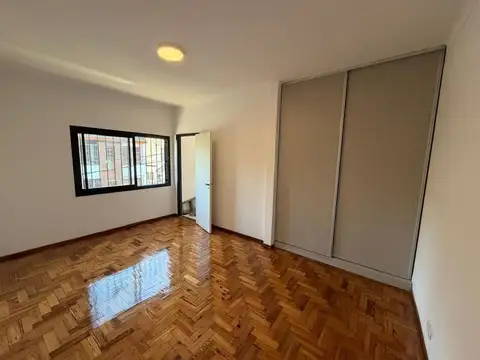 Casa en Venta en Ramos Mejia Sur, USD 125.000