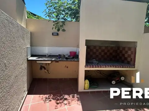 Duplex en calle Rivadavia
