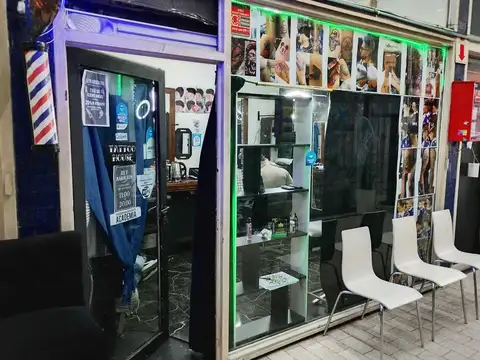 VENTA LOCAL 6 - GALERÍA GARDEN - Av Rivadavia 9500