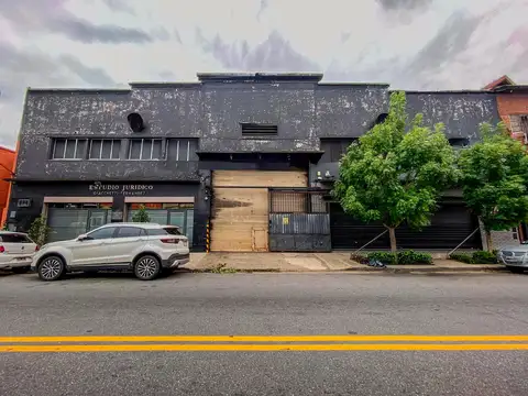 Av. Santa Fe al 1700