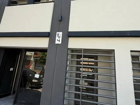 Oficina en Alquiler en Lomas de Zamora, $ 950.000