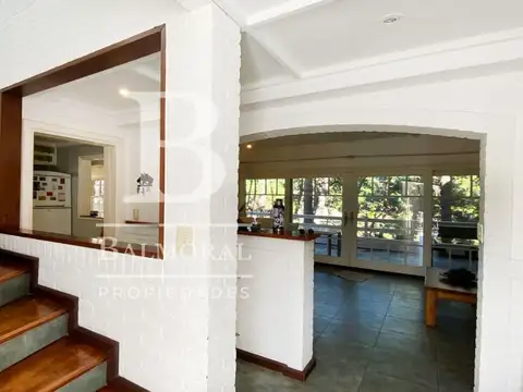 Av. Enrique Shaw 1700