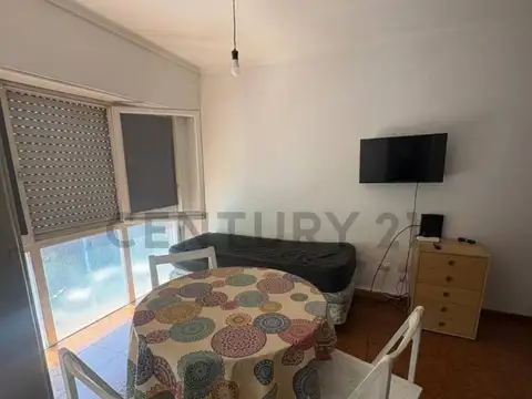 Rivadavia 2800, Piso 0