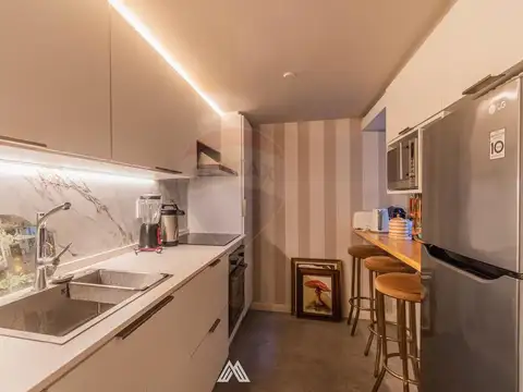 Venta, Ciudad Vieja, 3 dormitorios, de revista