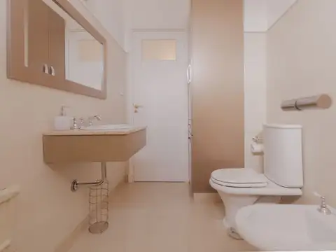 Departamento 4 ambientes con 3 baños