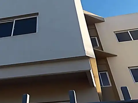 Oficina en Alquiler en Garin, USD 4.000