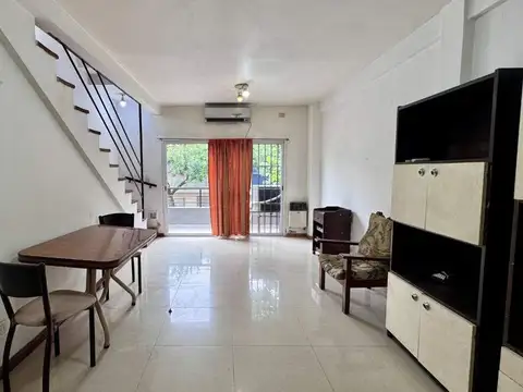 Depto Tipo Casa en Venta en Monte Castro, USD 78.000