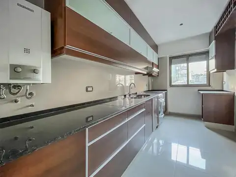 Piso Exclusivo de 3 Dormitorios en Barrio Martin