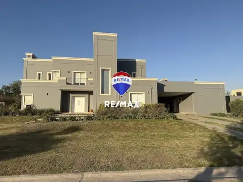 VENTA CASA EL TIPAL 4 DORMITORIOS CON PILETA