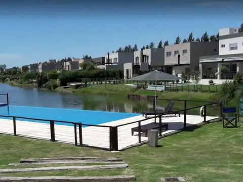 Casa en alquiler o venta  Barrancas de Santa María