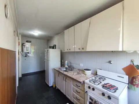 Venta Depto 2 Amb con balcon Quilmes Centro