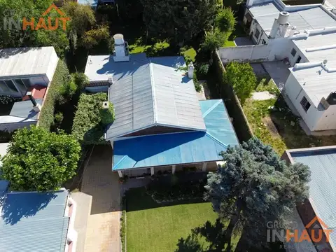 Casa en Venta en Cinco Saltos, USD 230.000