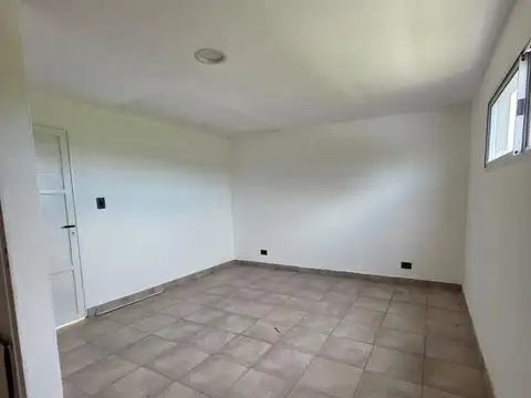 ALQUILER- CASA 2 HABITACIONES- FUNES