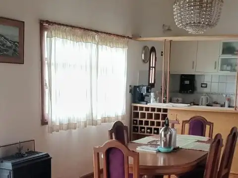 Triplex en venta - 3 Dormitorios 2 Baños - Cochera - San Clemente  