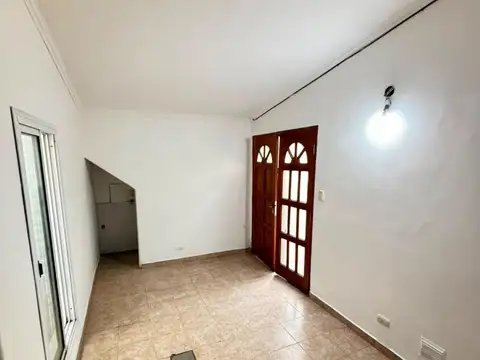 Depto Tipo Casa en Venta en Villa Raffo, USD 65.000