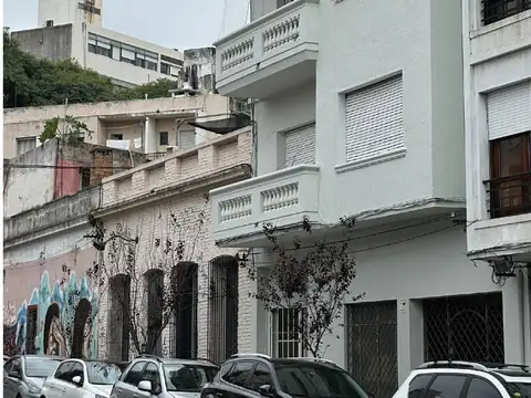 Local en Alquiler 75 años