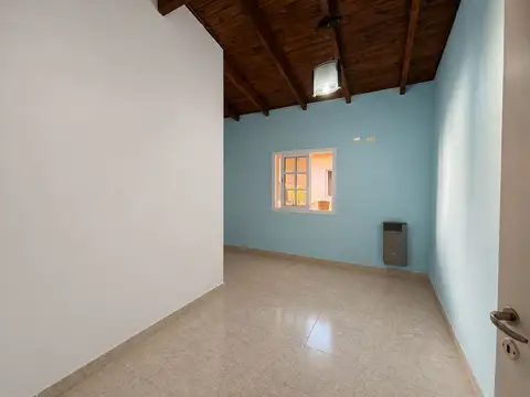Casa en Venta con 4 cocheras