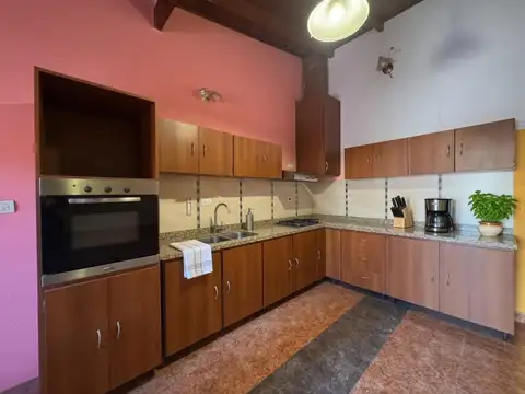 CASA EN VENTA EN PERGAMINO CON PILETA